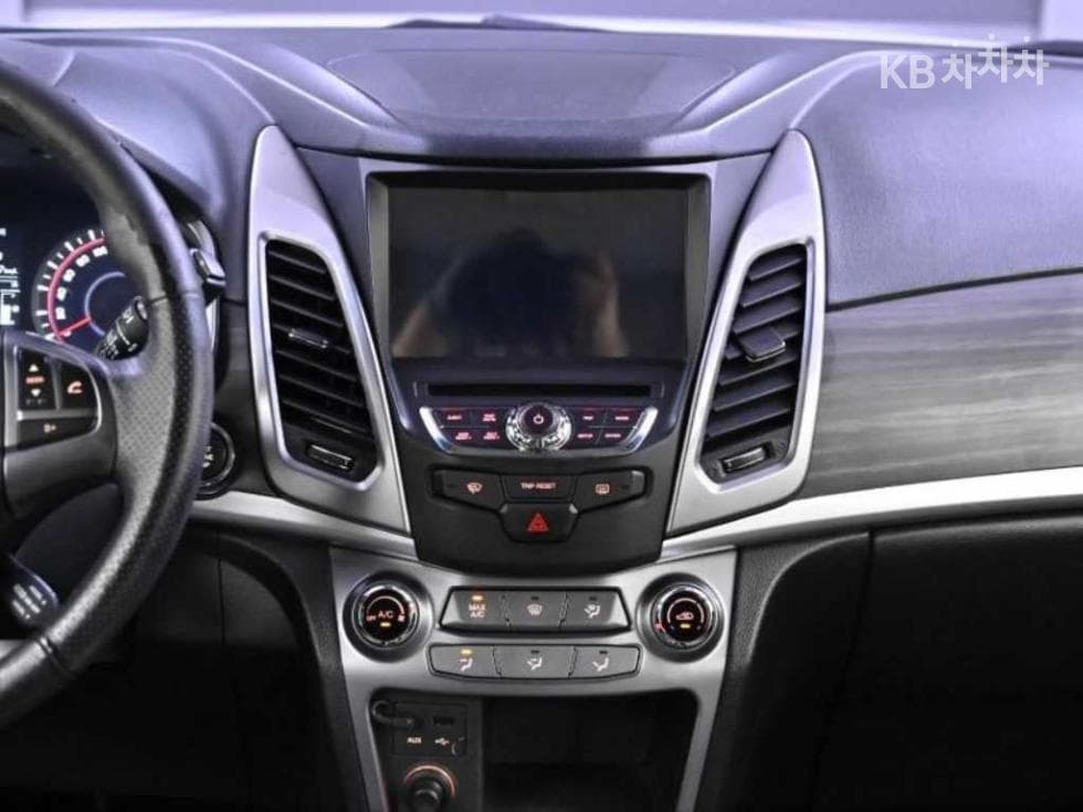 КейДжи Мобилити Нов코란도 C2.2 RX AWD Висок клас - 14