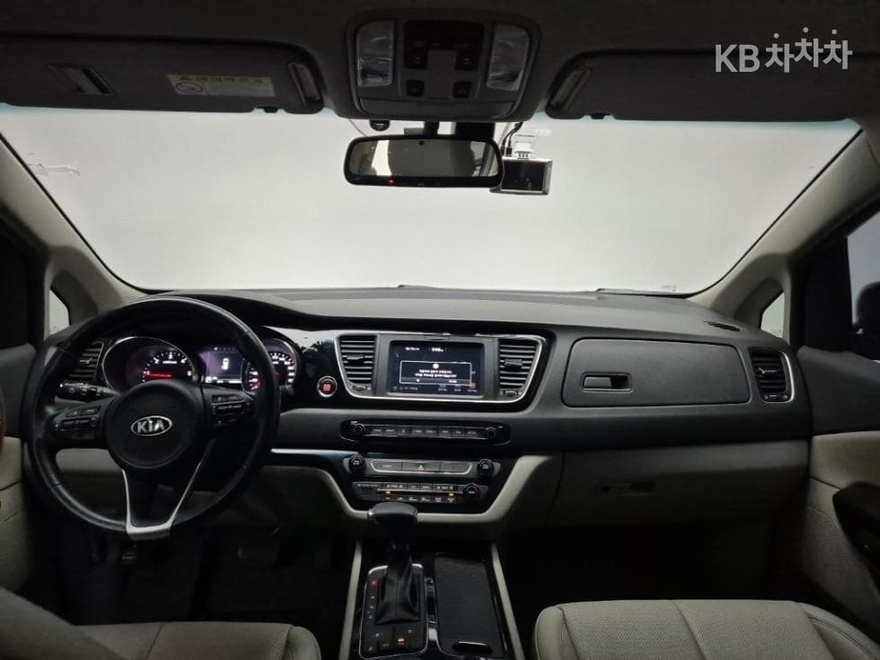 Киа All New Канивал9-местен 2.2 Дизел Noblesse - 7