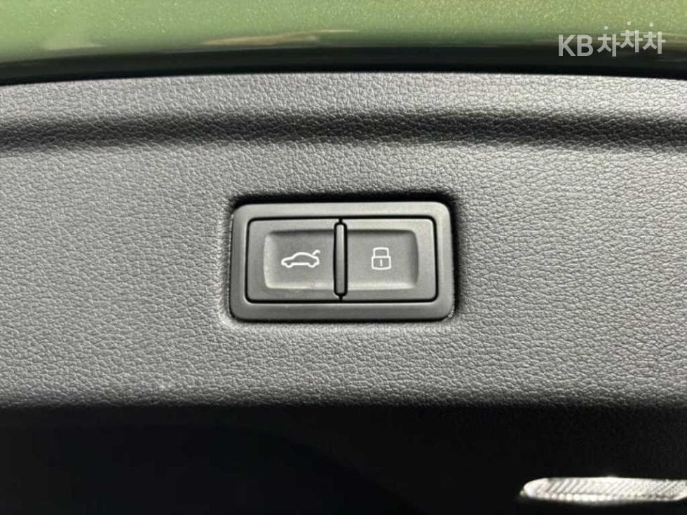 Audi NEW S53.0 TFSI 콰트로 스포츠백 B8 - 18