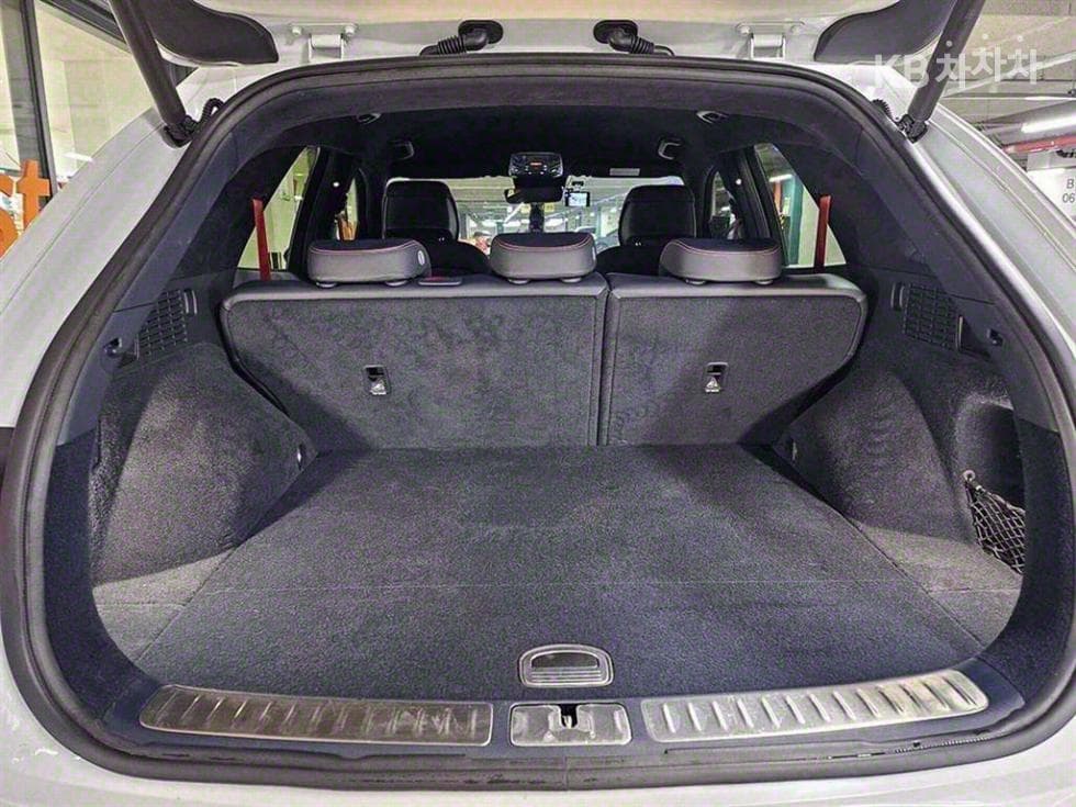 Genesis GV70Gasoline 2.5T AWD - 18