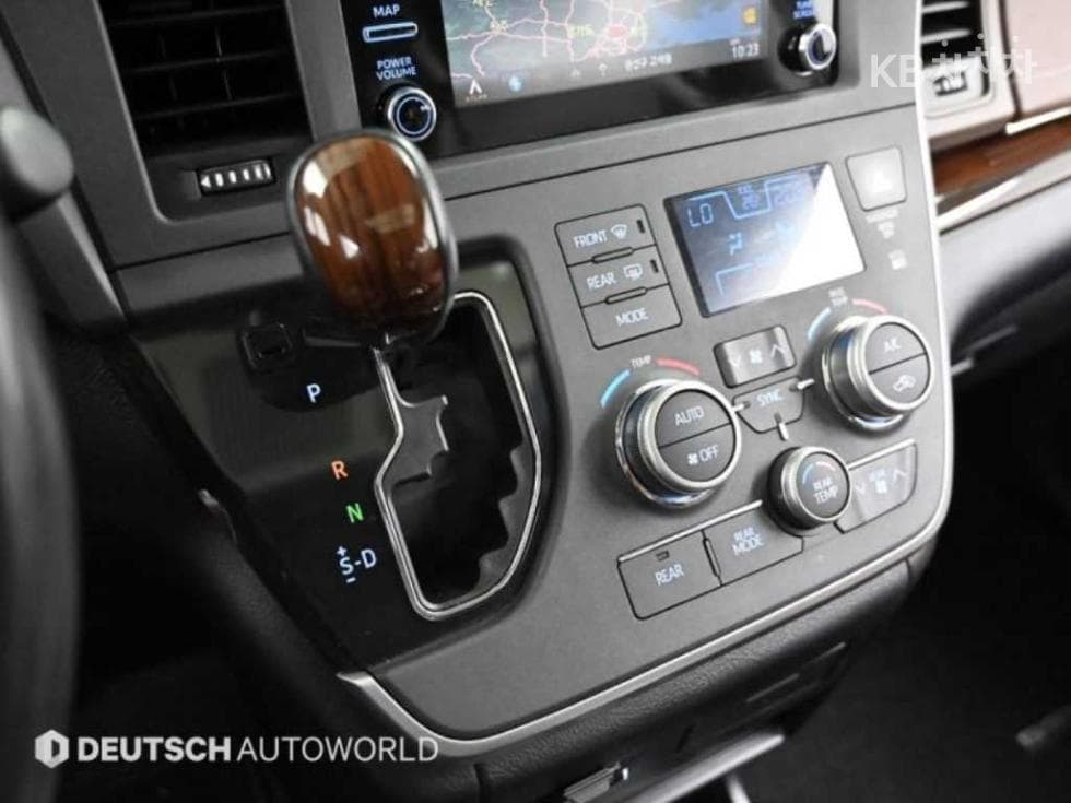 Toyota Sienna3.5 AWD Автоматик - 9