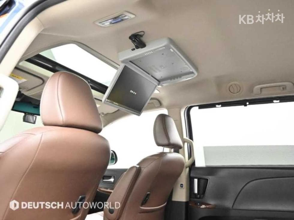 Toyota Sienna3.5 AWD Автоматик - 19