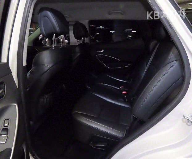 Хюндай Санта Фе DMХонда R-двигател 2.0 дизел 2WD EXCLUSIVE Стандартен - 7