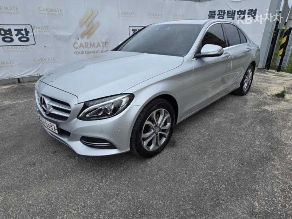 Mercedes-Benz The New (фейслифт) C-Клас C200 W205(14~) - Image 1