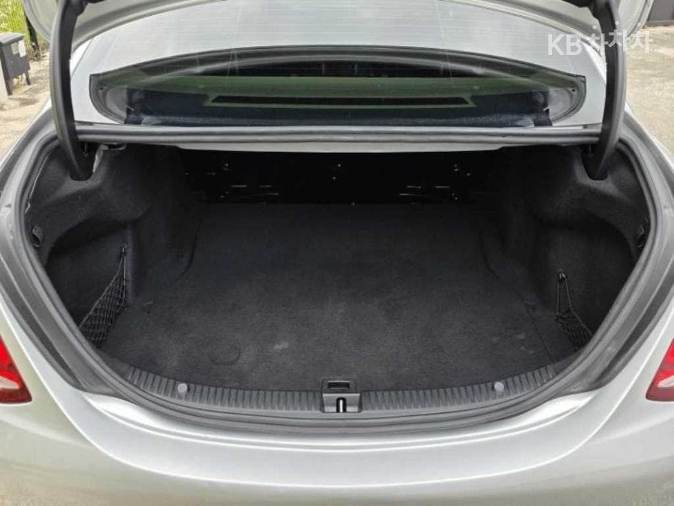 Mercedes-Benz The New (фейслифт) C-КласC200 W205 - 4