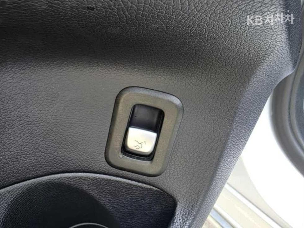 Mercedes-Benz The New (фейслифт) C-КласC200 W205 - 11