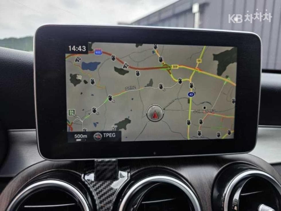 Mercedes-Benz The New (фейслифт) C-КласC200 W205 - 18