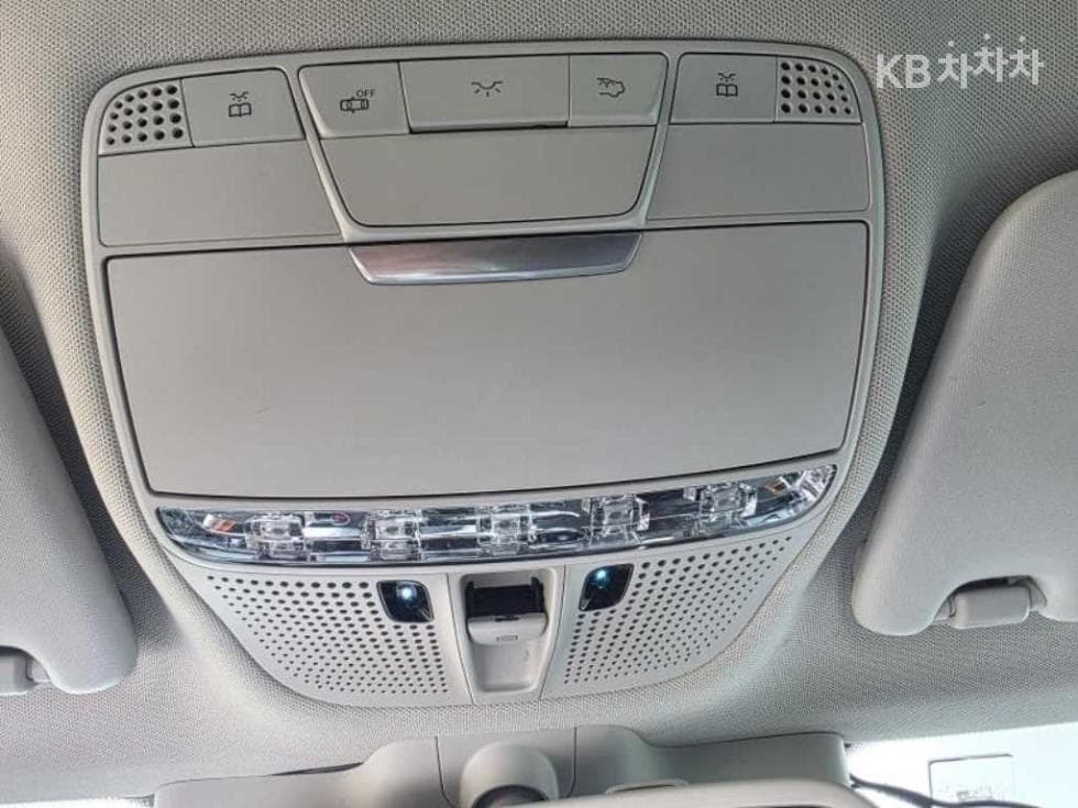 Mercedes-Benz The New (фейслифт) C-КласC200 W205 - 20