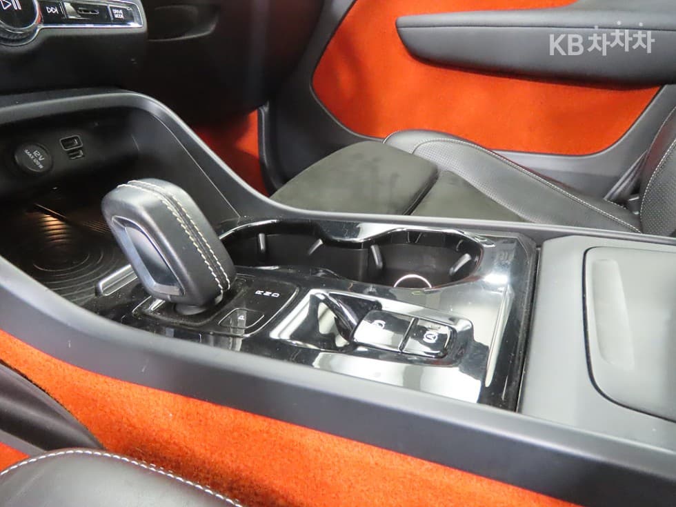 Volvo XC40T4 AWD R-Design - 11
