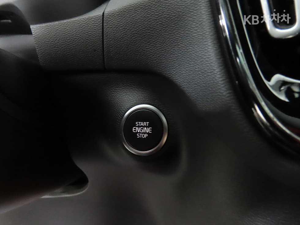 Volvo XC40T4 AWD R-Design - 17