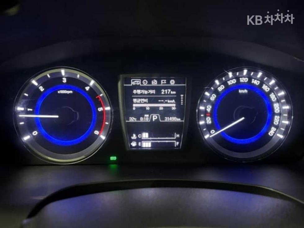 KG Mobility Rexton 스포츠2.2 4WD Prestige - 10