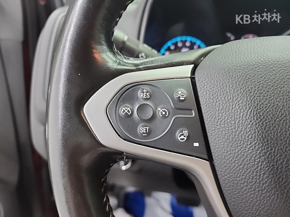 Джи Ем Корея Colorado3.6L V6 4x4 Extreme-X 스포츠바 - 18