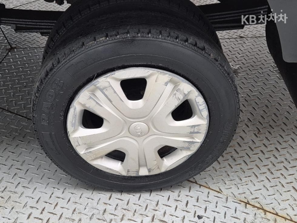 Киа The New (фейслифт) Бонго 3 (лек)LPG 냉동Товарна надстройка차 1 тон Стандартен Королевска кабина Удължено междуосие GL - 18