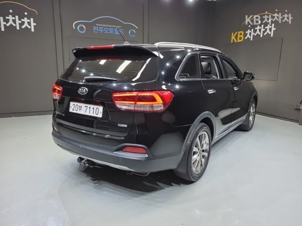 Киа All NewSorentoДизел 2.0 2WD Noblesse Специал (специален признак/издание) - 4