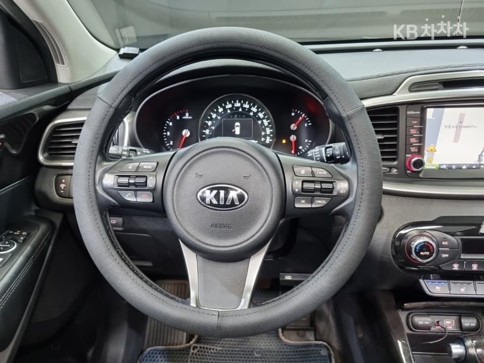 Киа All NewSorentoДизел 2.0 2WD Noblesse Специал (специален признак/издание) - 9