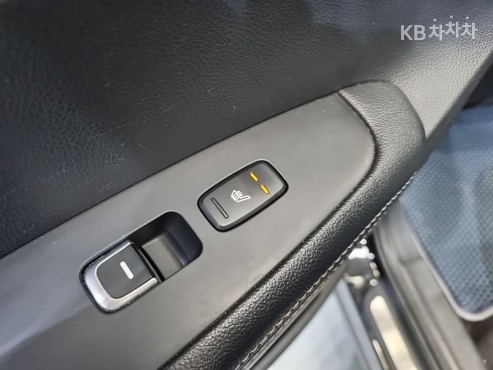 Киа All NewSorentoДизел 2.0 2WD Noblesse Специал (специален признак/издание) - 17