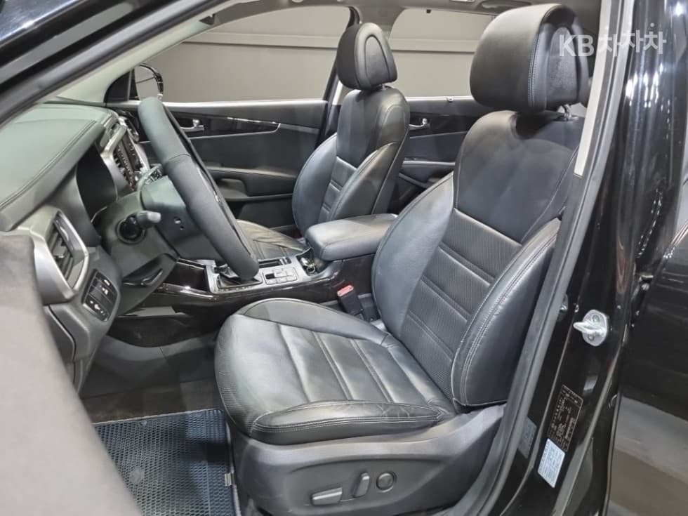 Киа All NewSorentoДизел 2.0 2WD Noblesse Специал (специален признак/издание) - 18