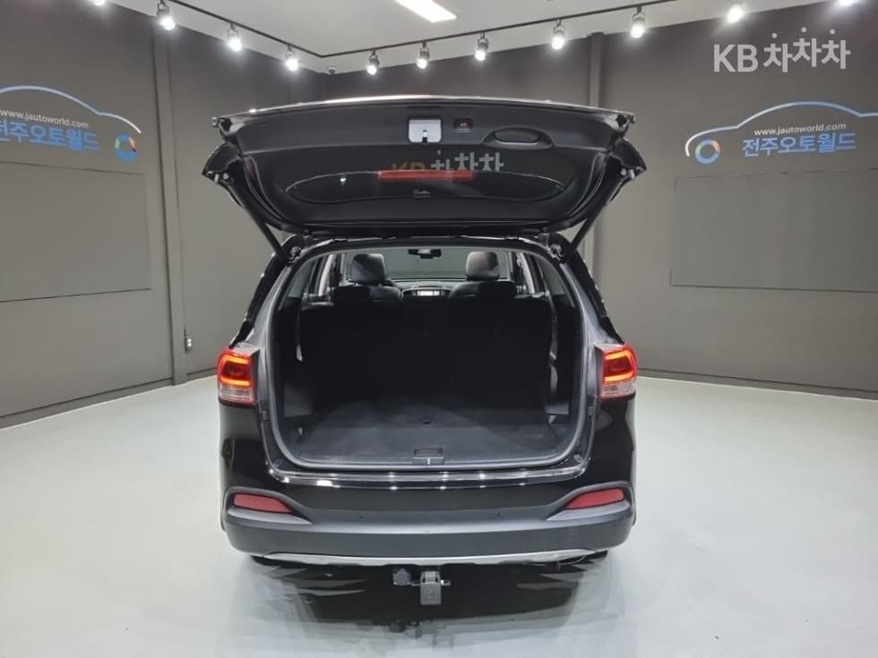 Киа All NewSorentoДизел 2.0 2WD Noblesse Специал (специален признак/издание) - 20