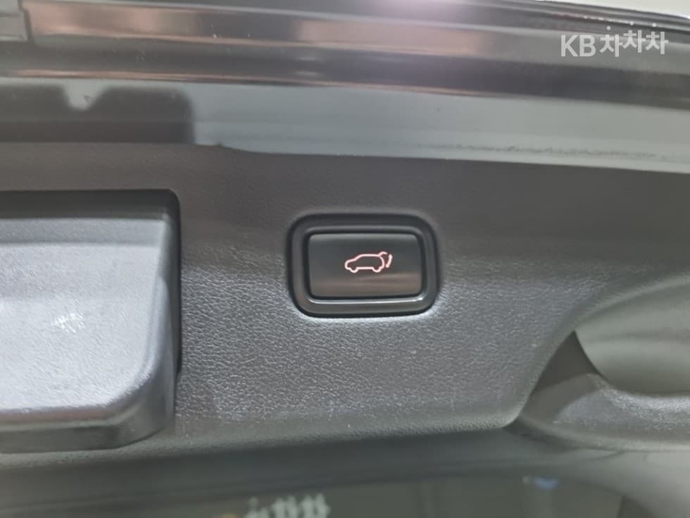 Киа All NewSorentoДизел 2.0 2WD Noblesse Специал (специален признак/издание) - 21