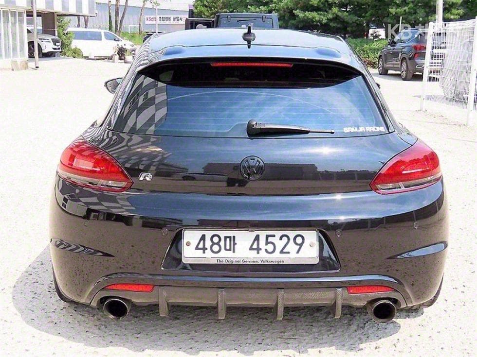 Volkswagen Scirocco2.0 TSi R - 4