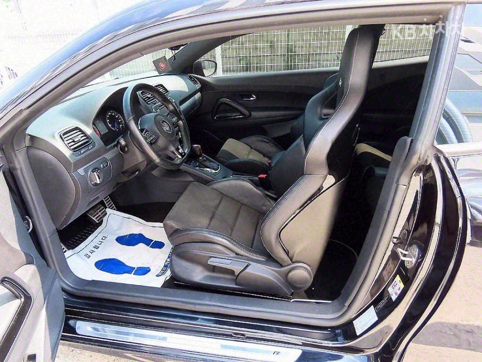 Volkswagen Scirocco2.0 TSi R - 5