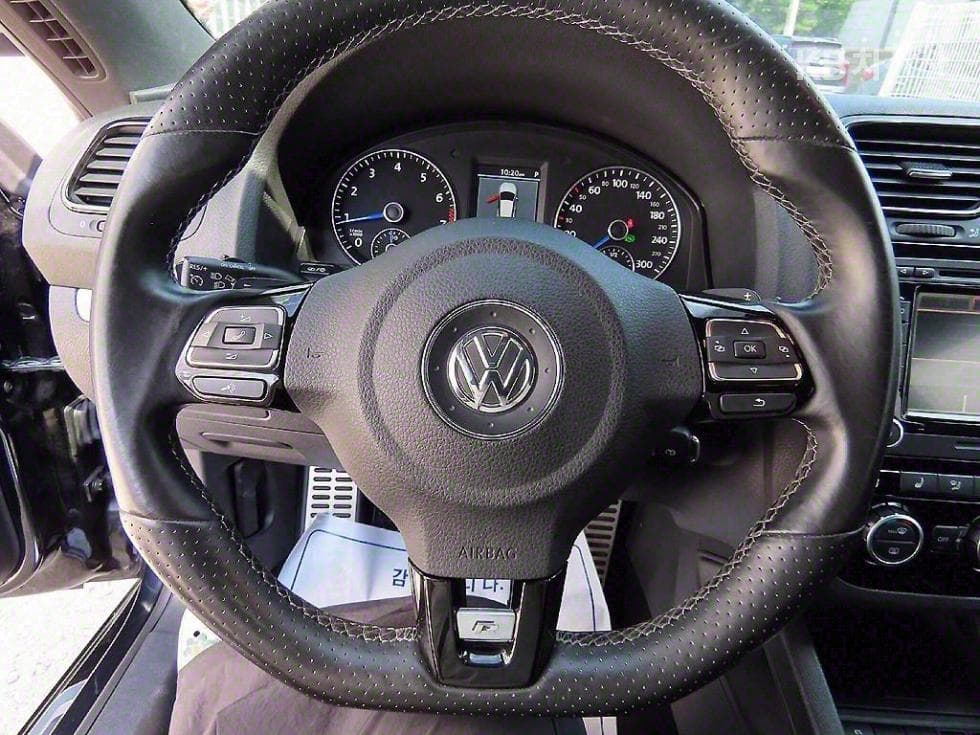 Volkswagen Scirocco2.0 TSi R - 8