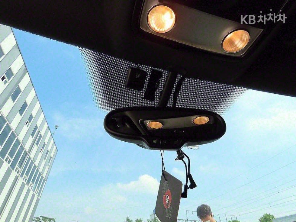 Volkswagen Scirocco2.0 TSi R - 15