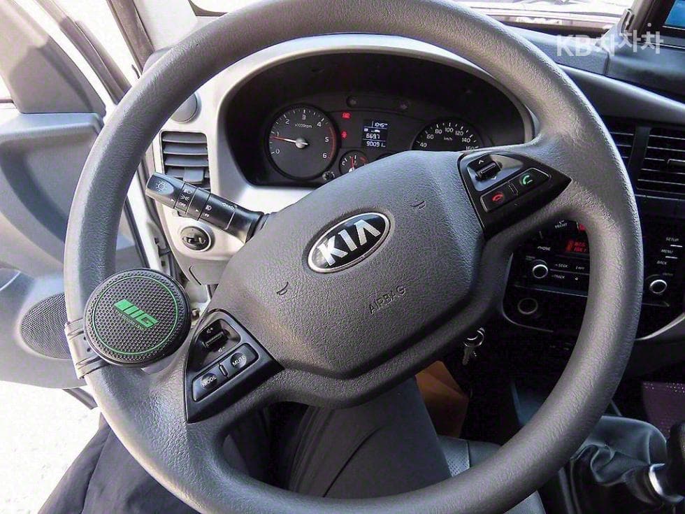 Киа Бонго 3 (лек)1 тон Удължено междуосие Королевска кабина CRDi DLX - 9