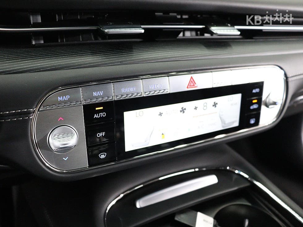 Дженезис G90(RS4)3.5T AWD Стандартен - 11