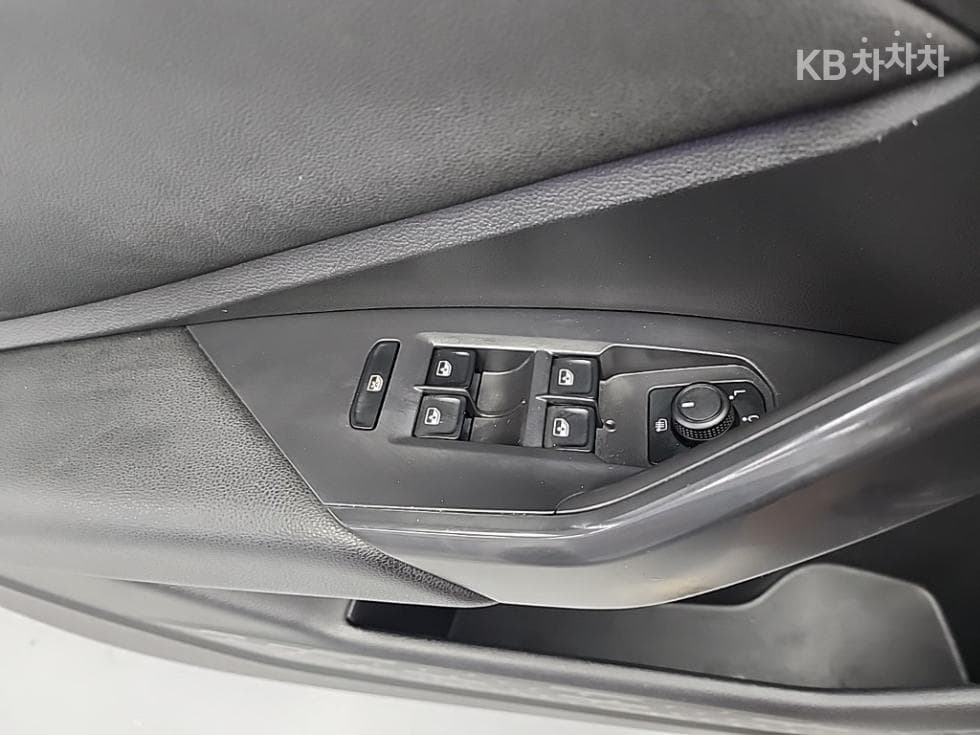 Volkswagen The All New Jetta(7-мо поколение)1.4 Турбонагнетен Стратифициран Инжекция (ВВ) Prestige - 16