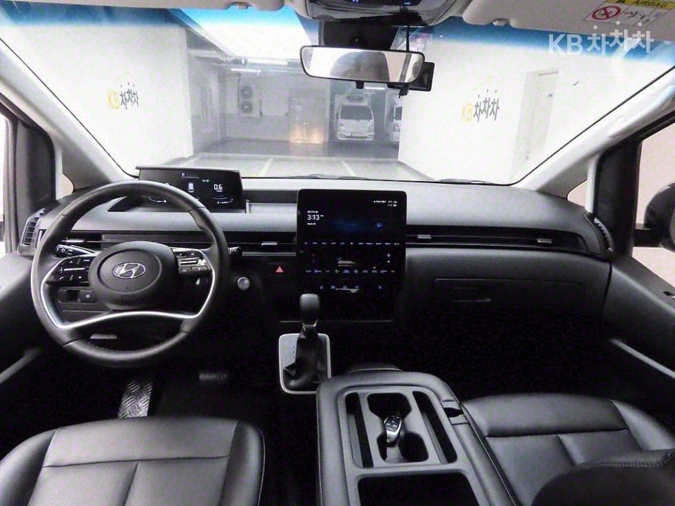 (711so2443)Hyundai Staria3.5 LPG Tourer 11 Hyundai - 6