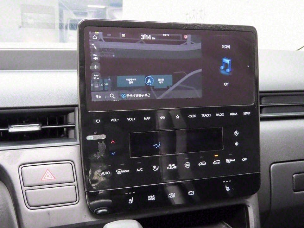 (711so2443)Hyundai Staria3.5 LPG Tourer 11 Hyundai - 9