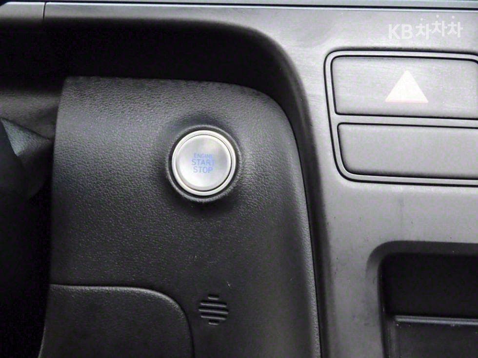 (711so2443)Hyundai Staria3.5 LPG Tourer 11 Hyundai - 11