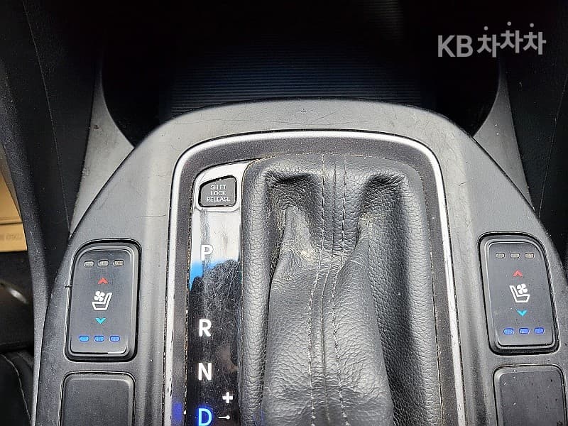 (168512)Hyundai Santa Fe DMR2.0 2WD PREMIUM Basic - 15