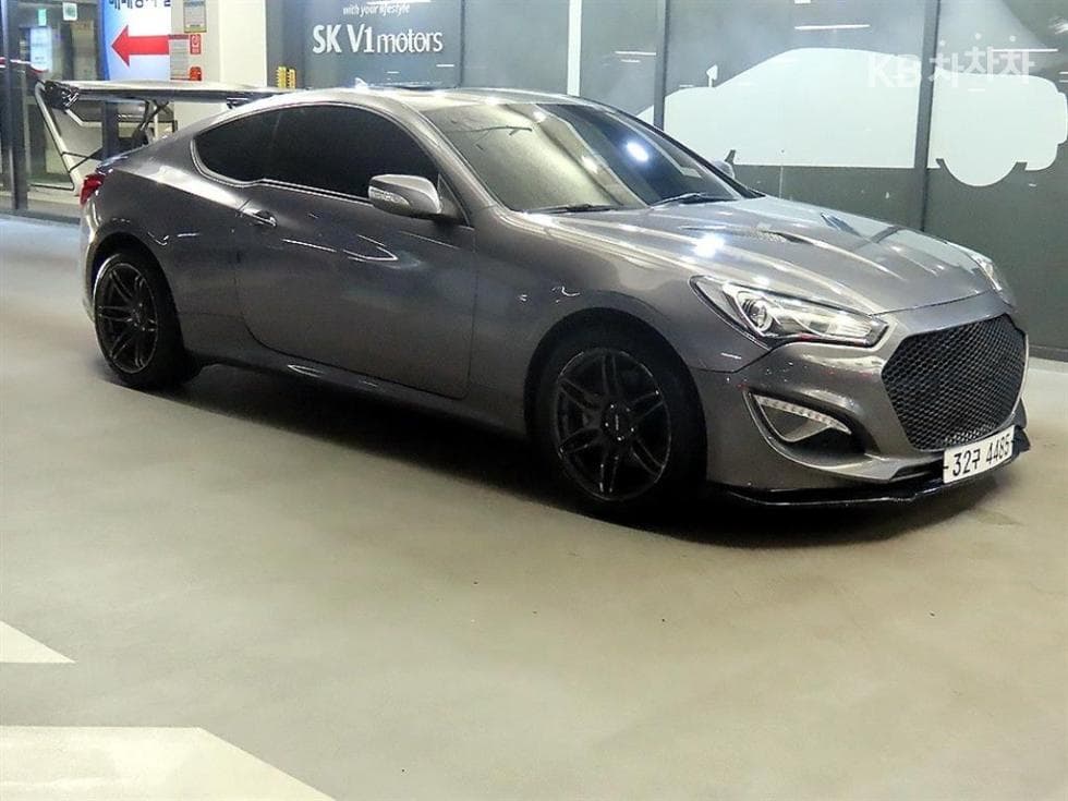 Hyundai Genesis Coupe 200 Turbo D - Image 1