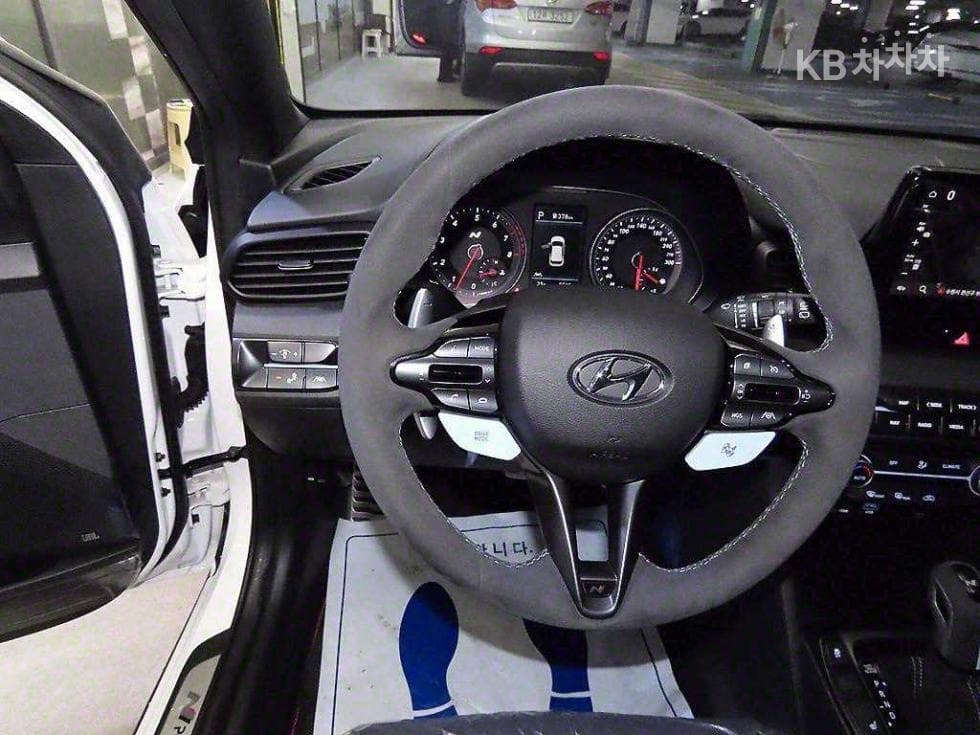 Hyundai Veloster N2.0 Turbo Gasoline Direct Injection - 8