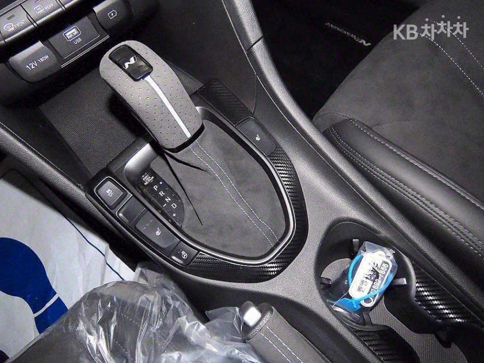 Hyundai Veloster N2.0 Turbo Gasoline Direct Injection - 12