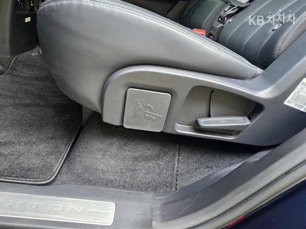 КейДжи Мобилити G4 Rexton2.2 4x4 Heritage - 13