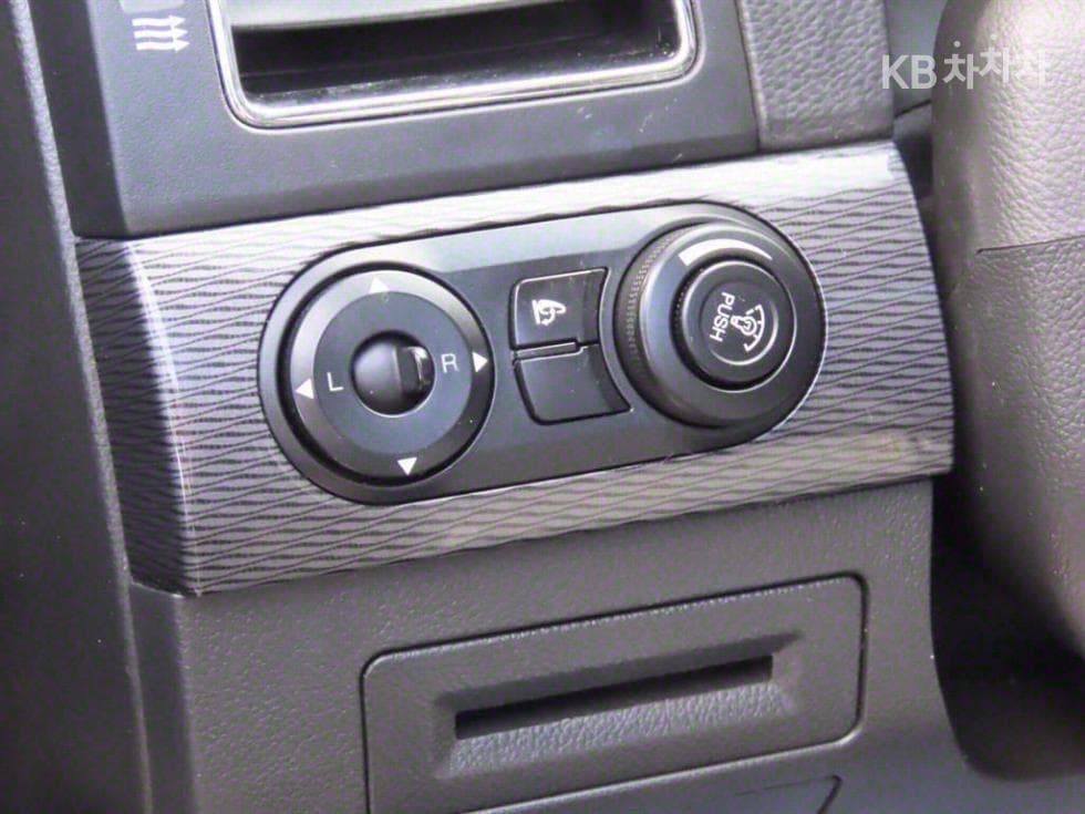 Джи Ем Корея Chevrolet Captiva2WD LT Premium - 19