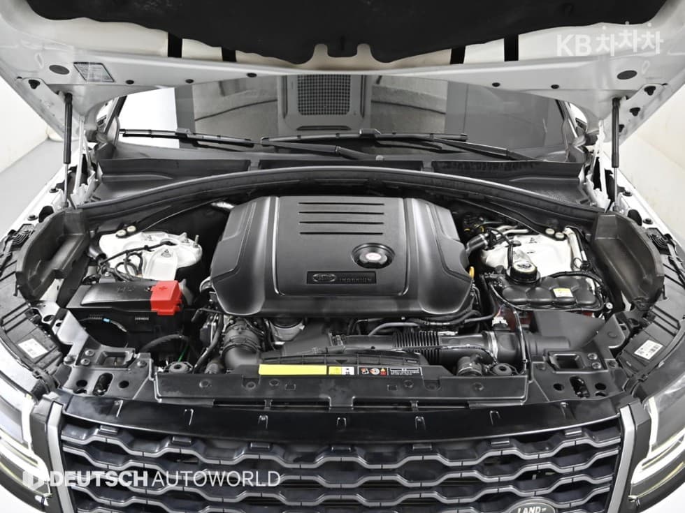 Land Rover Range Rover 벨라2.0 D240 R-Dynamic SE - 6