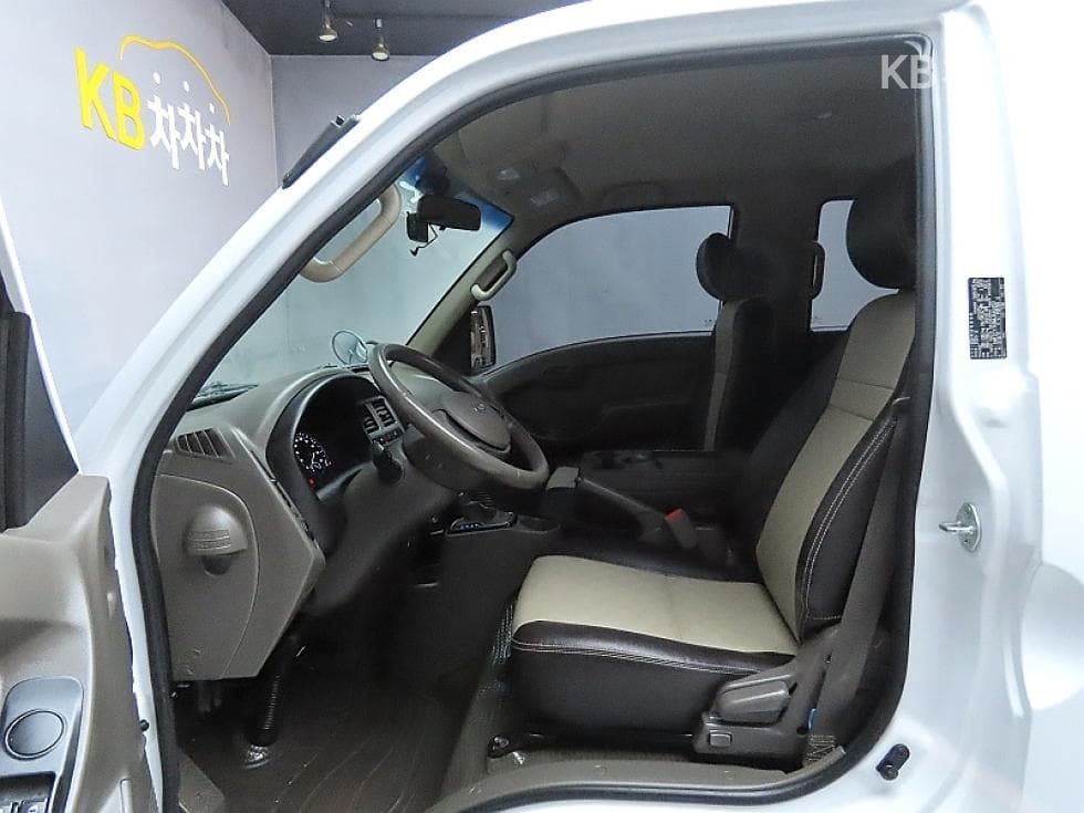 Хюндай Porter 2Удължено междуосие Двойна Кабина CRDi Smart - 9