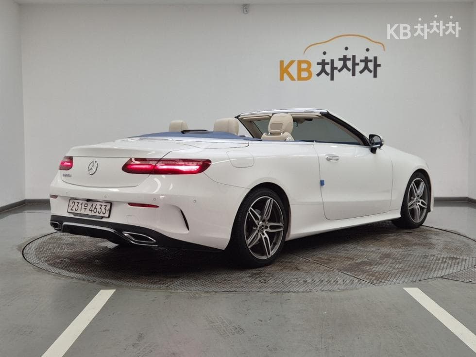 Mercedes-Benz E-Клас (W213)E220d Cabriolet - 4