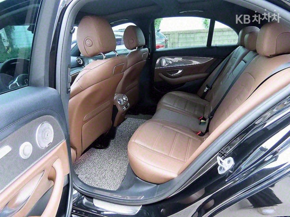 Mercedes-Benz E-Клас (W213)E53 AMG 4MATIC+ Стандартен - 6