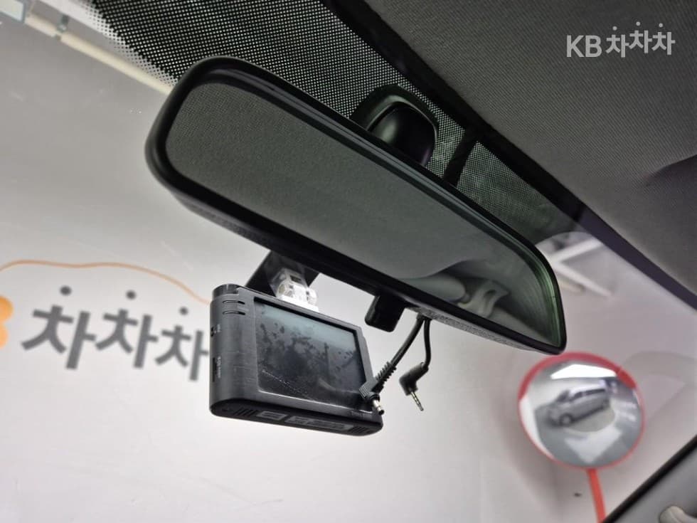 Хюндай The New (фейслифт) 그랜드 Star렉스웨건 12-местен Смарт - 9