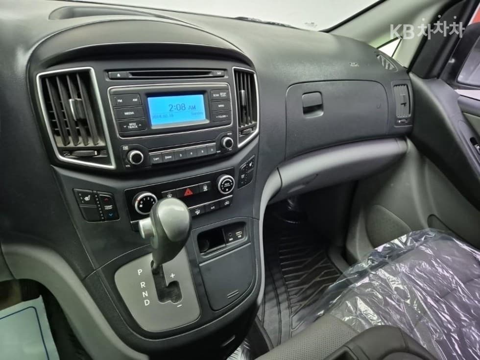 Хюндай The New (фейслифт) 그랜드 Star렉스웨건 12-местен Смарт - 7