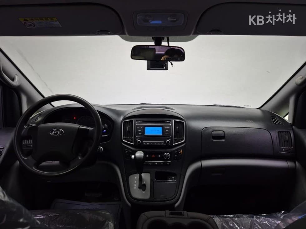 Хюндай The New (фейслифт) 그랜드 Star렉스웨건 12-местен Смарт - 6