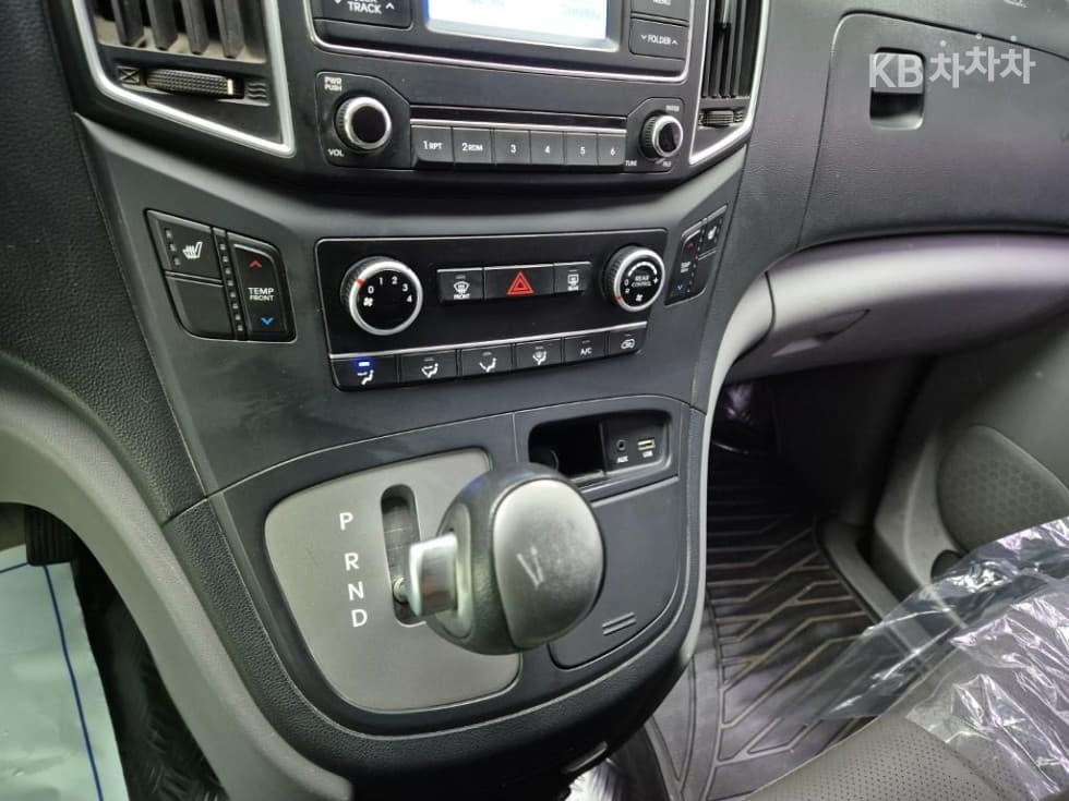 Хюндай The New (фейслифт) 그랜드 Star렉스웨건 12-местен Смарт - 8