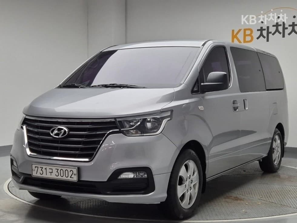 Хюндай The New (фейслифт) 그랜드 Star렉스 웨건 12-местен Смарт - Image 1