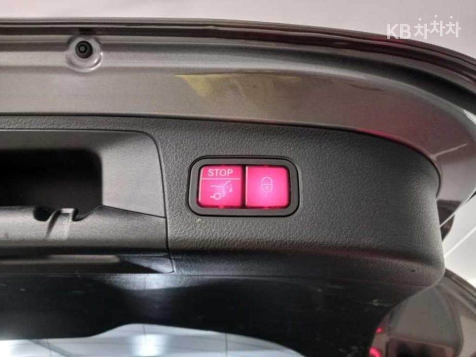 Mercedes-Benz GLA H247250 4Matic Стандартен - 17