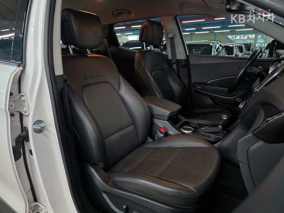 Hyundai Santa Fe DMHyundai R-engine 2.0 diesel 2WD PREMIUM Standard - 9